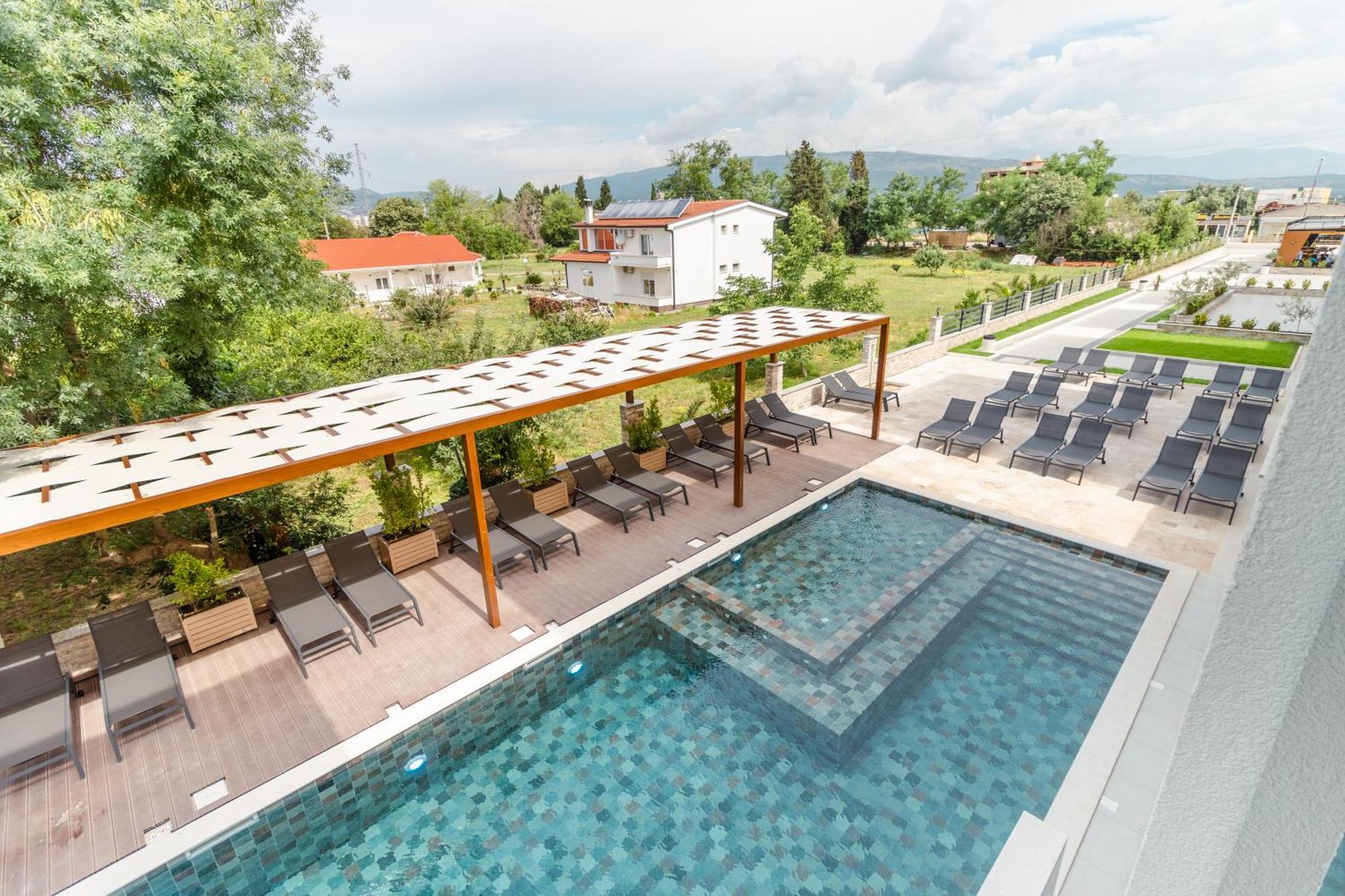 Trio Resort Улцин Екстериор снимка